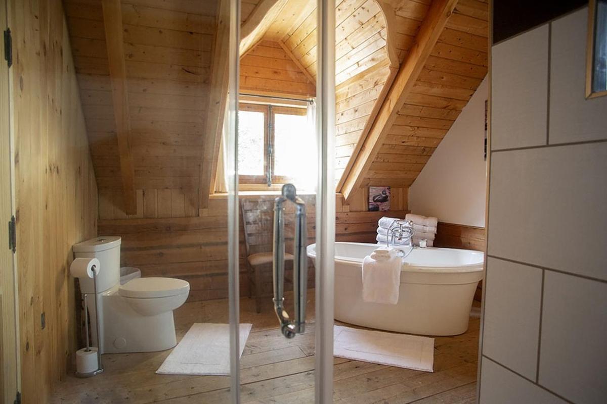 Hebergement "La Maison En Bois Rond" Sainte-Marie Exterior photo
